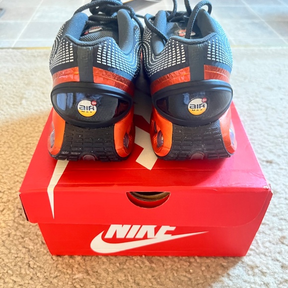 Nike Air Max DN QS Sneakers - Picture 5 of 7